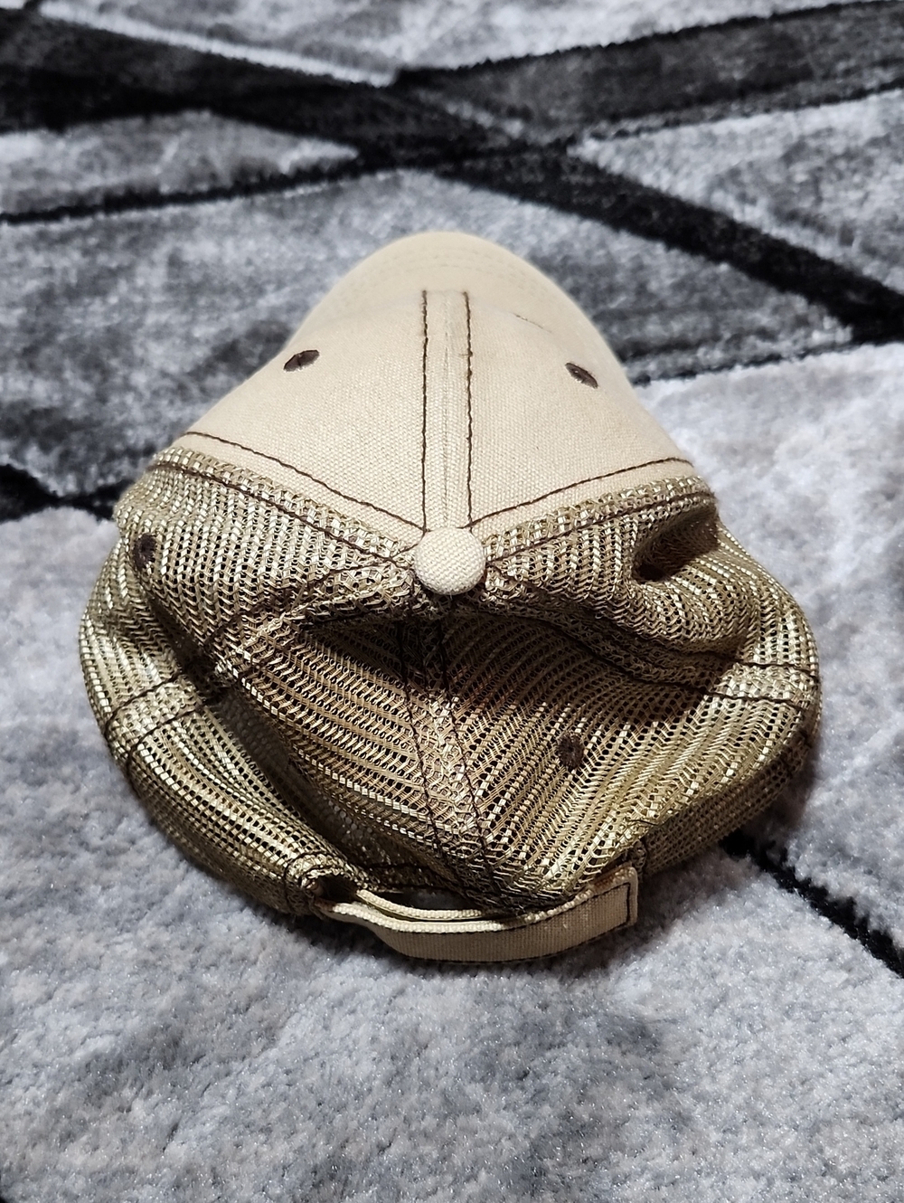 JEEP EMBROIDERED TAN/KHAKI MESH TRUCKER CAP HAT - Picture 5 of 11